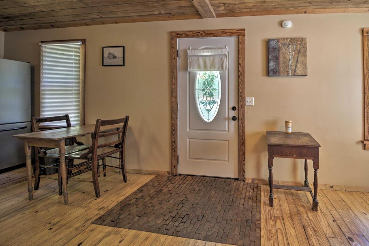 Pet-Friendly Cottage With Fire Pit - 3 Mi To Siu! Carbondale Exterior foto